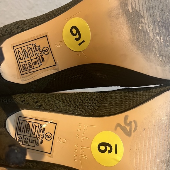 Nicole Miller Green Knitty Sweater Heeled Booties - Size 9 - Picture 9 of 9